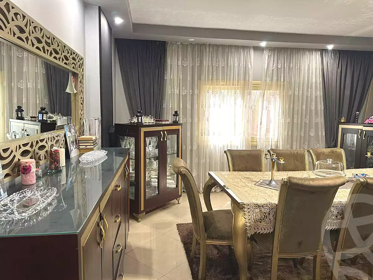 https://aqarmap.com.eg/ar/listing/7215019-for-sale-cairo-new-cairo-first-settlement-neighbourhood-6-el-shaheed-khaled-el-gaafary-st
