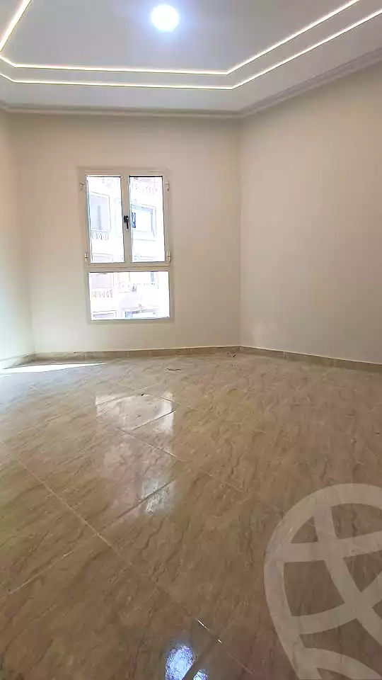 https://aqarmap.com.eg/ar/listing/7215591-for-sale-alexandria-el-asafra-shr-45