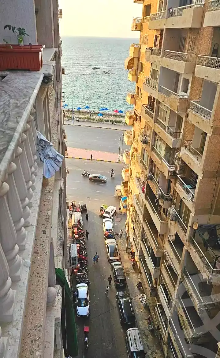 https://aqarmap.com.eg/ar/listing/7215760-for-sale-alexandria-el-mandara-abd-el-haleem-mahmoud-st