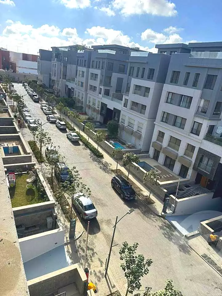 https://aqarmap.com.eg/ar/listing/7215856-for-sale-cairo-new-cairo-compounds-trio-gardens