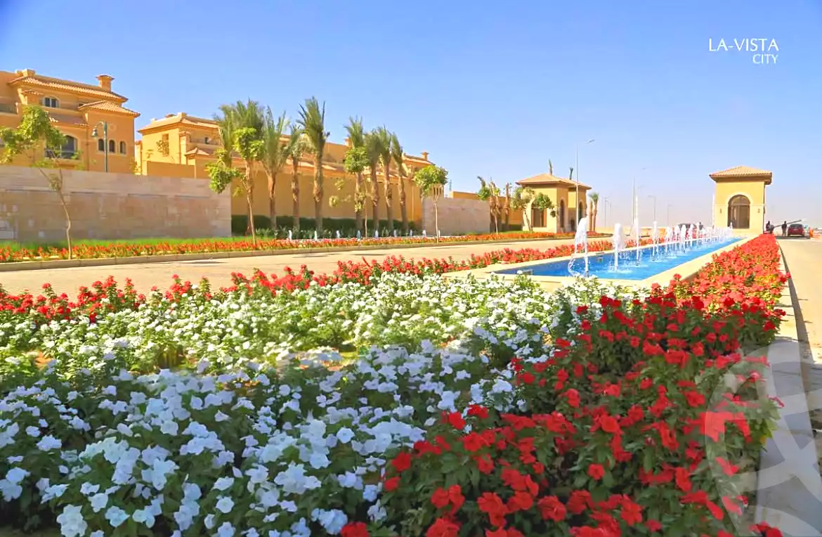 https://aqarmap.com.eg/ar/listing/7215984-for-sale-cairo-new-administrative-capital-r4-la-vista-city