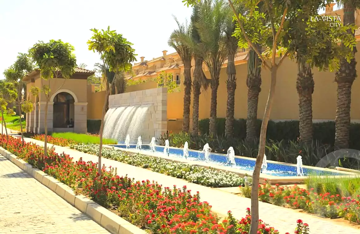 https://aqarmap.com.eg/ar/listing/7215984-for-sale-cairo-new-administrative-capital-r4-la-vista-city
