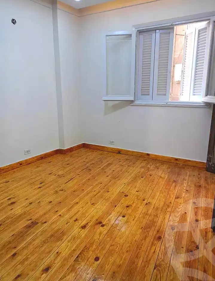 https://aqarmap.com.eg/en/listing/7216003-for-sale-alexandria-smouha