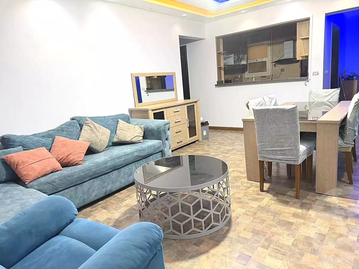 https://aqarmap.com.eg/ar/listing/7215988-for-sale-cairo-el-sheikh-zayed-city-compounds-jn-zyd