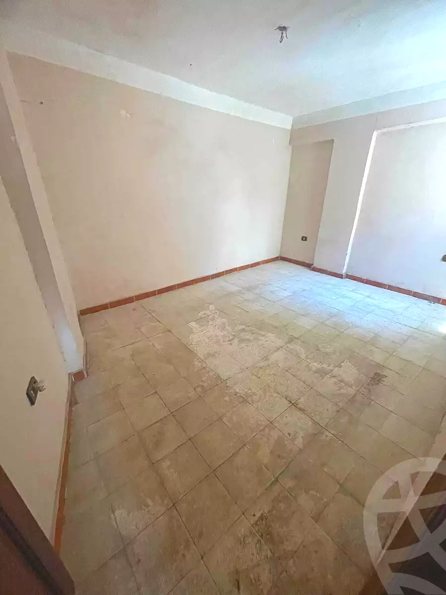 https://aqarmap.com.eg/ar/listing/7216120-for-sale-alexandria-al-agamy-lbytsh-el-hay-st