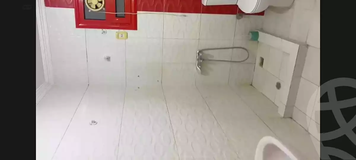 https://aqarmap.com.eg/ar/listing/7186798-for-rent-cairo-6th-of-october-el-ahyaa-neighborhood-8th-el-tahrir-rd
