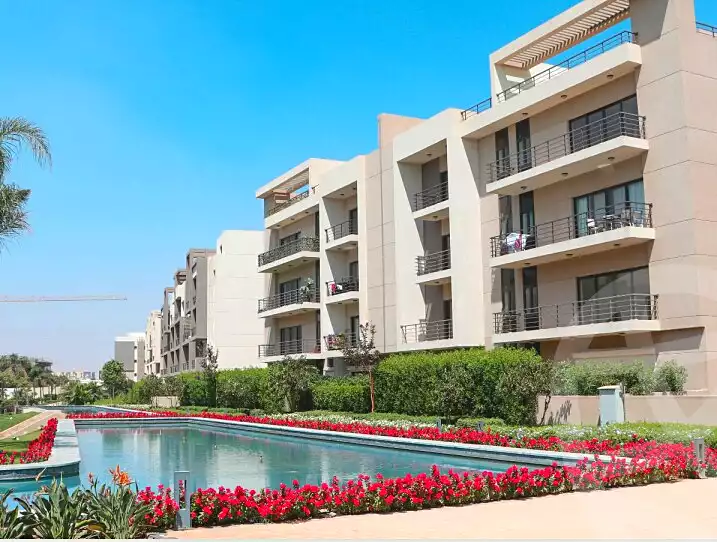 https://aqarmap.com.eg/en/listing/7216541-for-sale-cairo-new-cairo-compounds-fifth-square