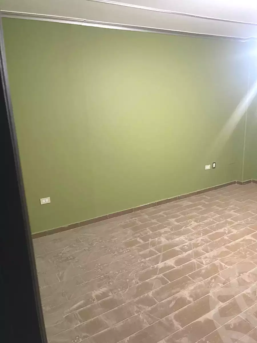 https://aqarmap.com.eg/ar/listing/7216544-for-sale-cairo-6th-of-october-el-ahyaa-neighborhood-3rd-al-hay-al-thalith-st