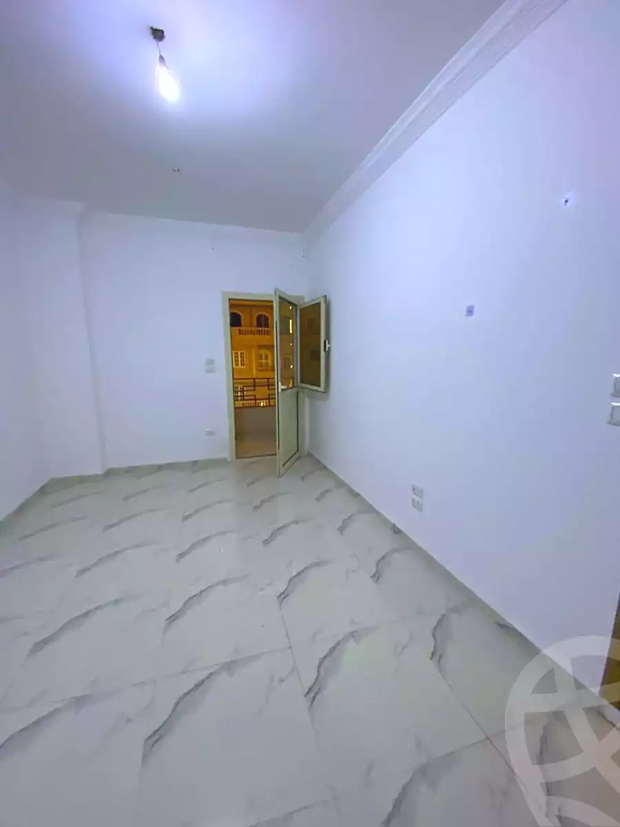 https://aqarmap.com.eg/ar/listing/7216596-for-rent-cairo-6th-of-october-el-ahyaa-neighborhood-5th-street-2