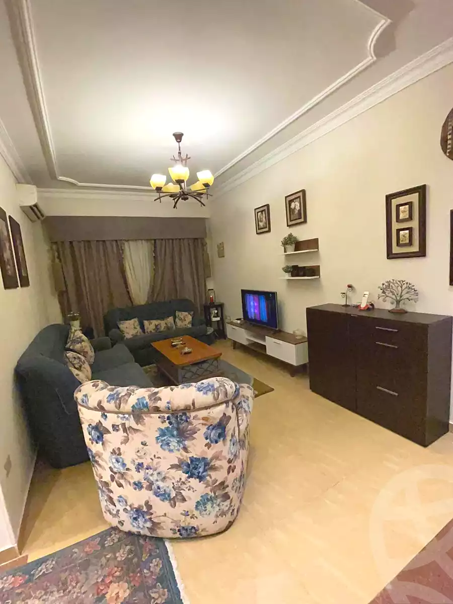 https://aqarmap.com.eg/ar/listing/7216686-for-rent-cairo-el-sheikh-zayed-city-compounds-beverly-hills