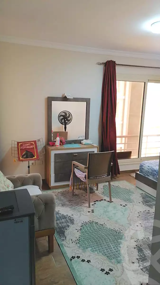 https://aqarmap.com.eg/ar/listing/7217059-for-sale-cairo-el-sheikh-zayed-city-compounds-jn-zyd