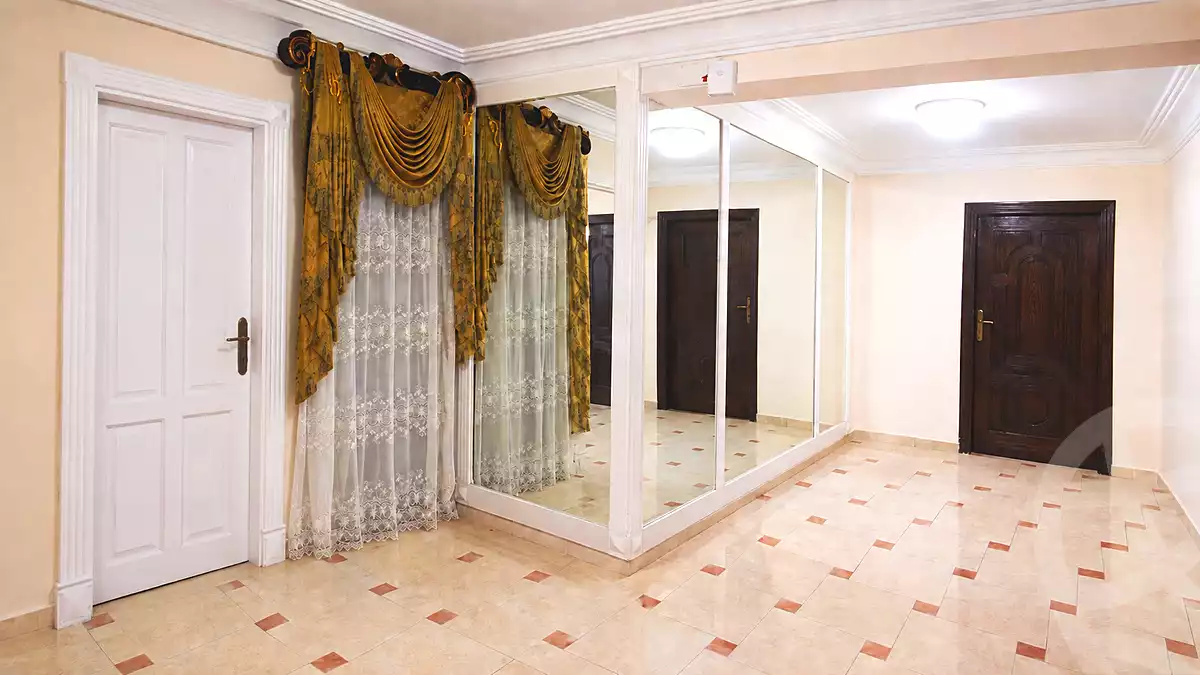 https://aqarmap.com.eg/ar/listing/7217066-for-sale-beheira-damanhour-damanhour-city-al-ramli-st
