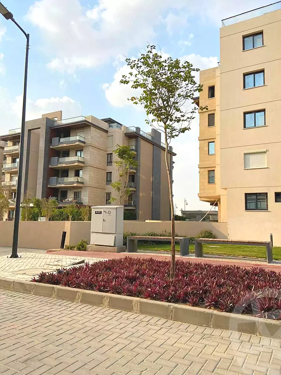 https://aqarmap.com.eg/en/listing/7217160-for-sale-cairo-new-cairo-compounds-azad