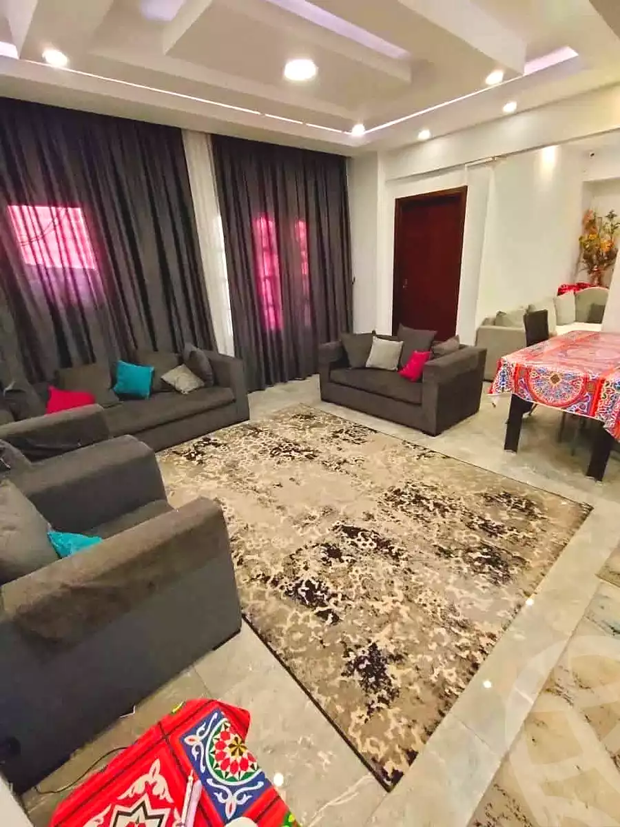 https://aqarmap.com.eg/ar/listing/7217224-for-rent-cairo-el-sheikh-zayed-city-el-hay-elawel-street-10