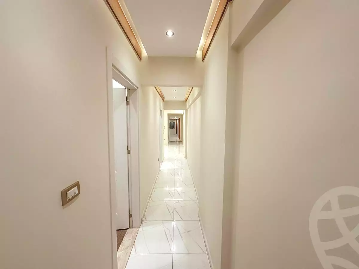 https://aqarmap.com.eg/ar/listing/7217583-for-sale-cairo-6th-of-october-hadaeq-october-compounds-isola