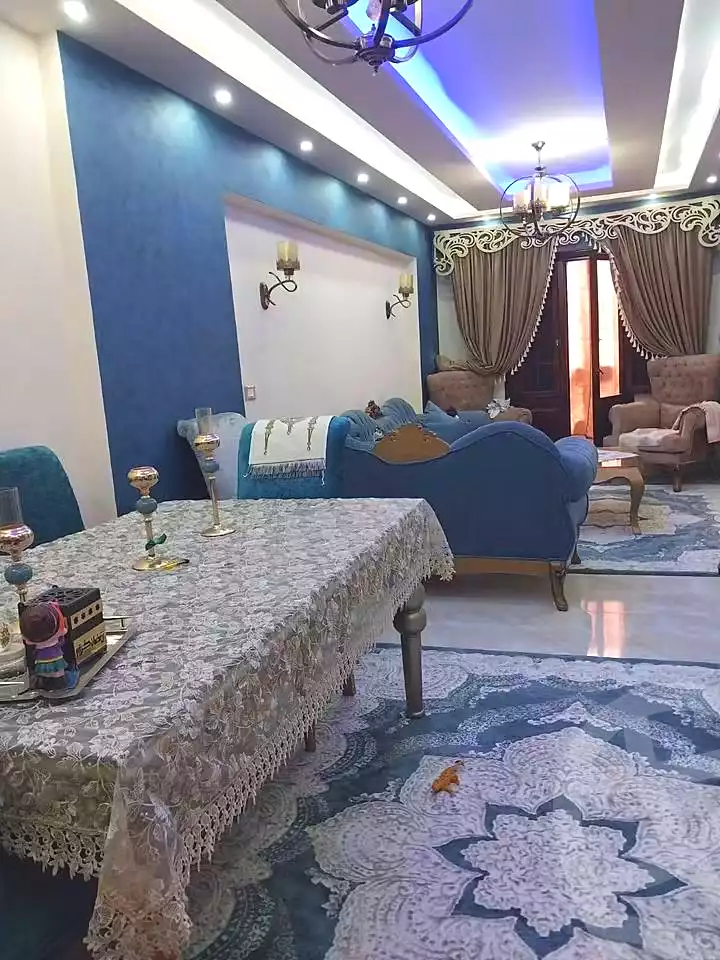 https://aqarmap.com.eg/ar/listing/7217653-for-rent-alexandria-al-agamy-bw-ywsf