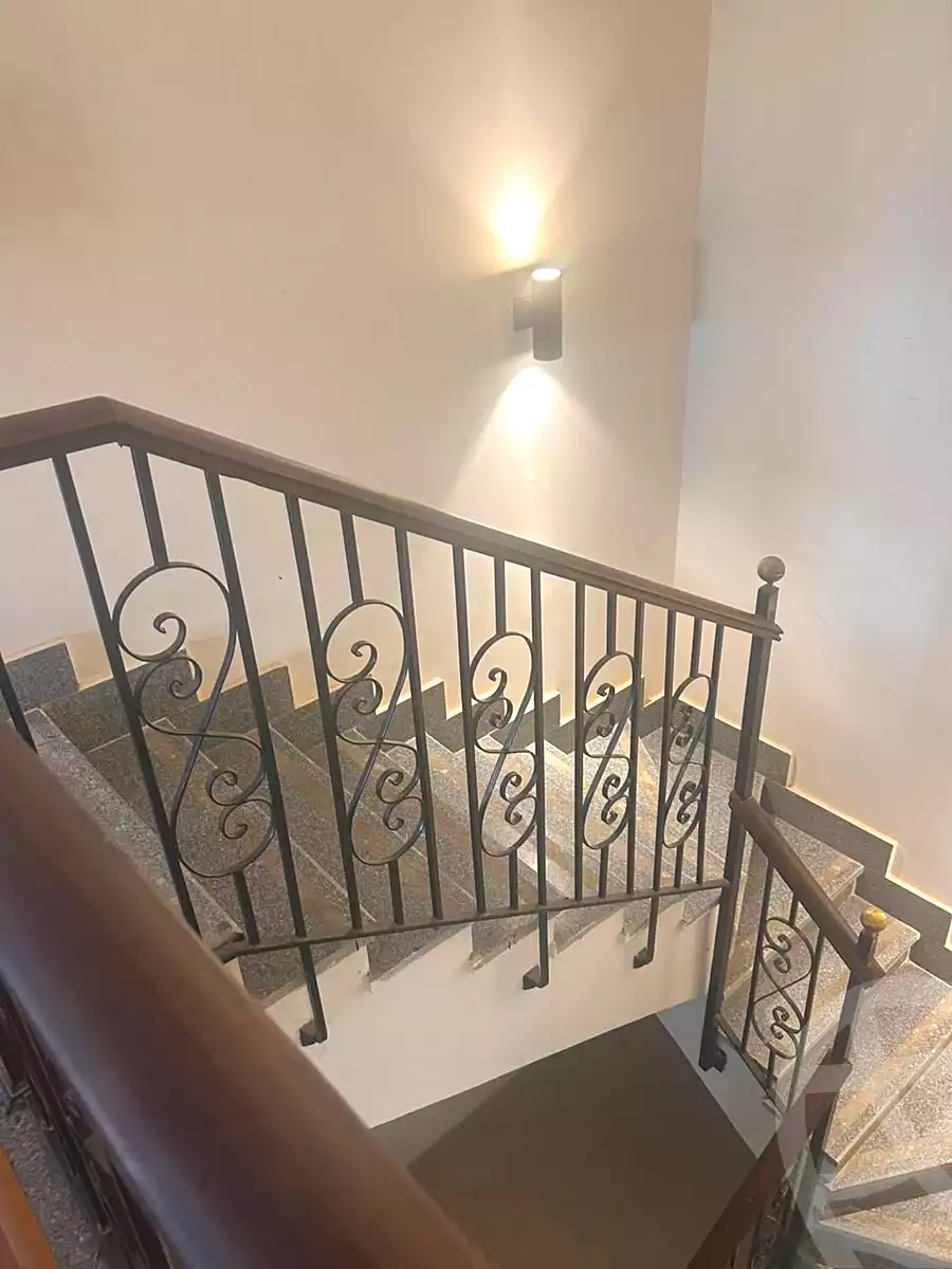 https://aqarmap.com.eg/ar/listing/7217784-for-sale-cairo-new-cairo-compounds-jyd