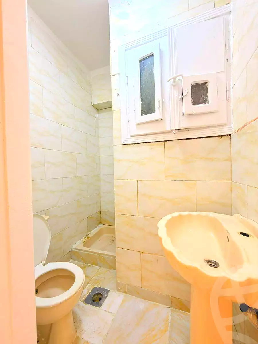 https://aqarmap.com.eg/ar/listing/7217910-for-sale-alexandria-al-agamy-shataa-el-nakheel