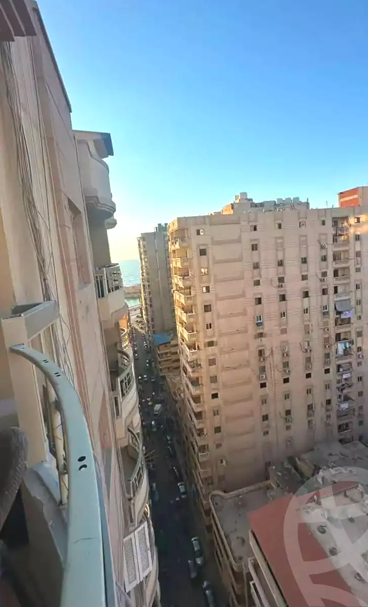 https://aqarmap.com.eg/ar/listing/7217905-for-sale-alexandria-sydy-bshr-sydy-bshr-bhry