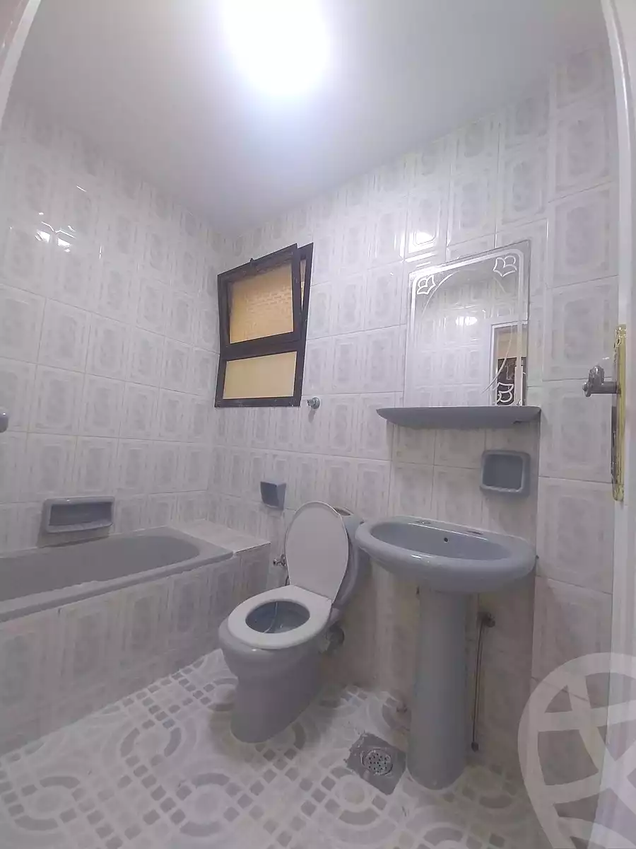 https://aqarmap.com.eg/ar/listing/7217926-for-sale-alexandria-al-agamy-shataa-el-nakheel