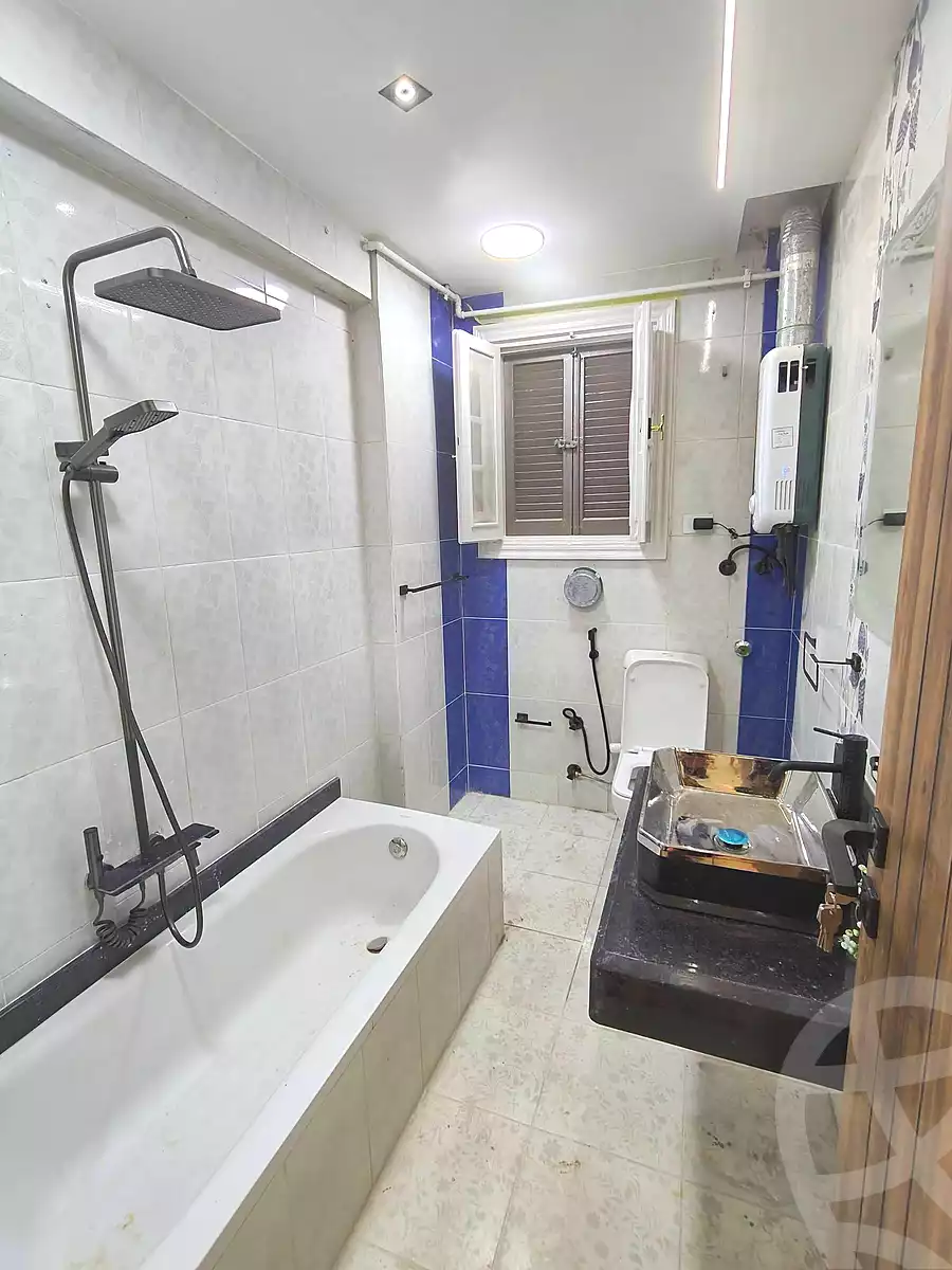 https://aqarmap.com.eg/ar/listing/7218026-for-sale-alexandria-sydy-bshr-sydy-bshr-bhry-shr-mhmwd-l-yswy