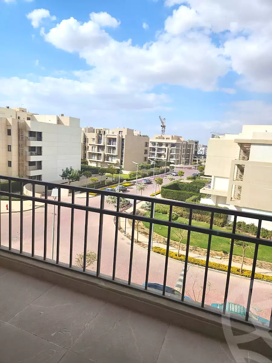 شقة بـ٣ غرف نوم في فيفث سكوير المراسم، صورة ٢ من ١٥