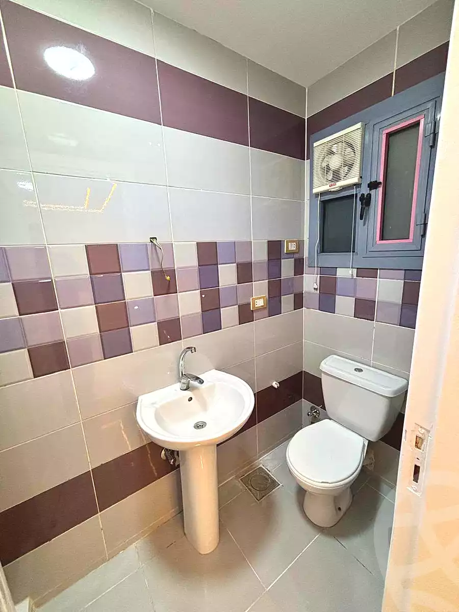 https://aqarmap.com.eg/ar/listing/7218034-for-sale-alexandria-sydy-bshr-sydy-bshr-bhry-shr-mhmwd-l-yswy