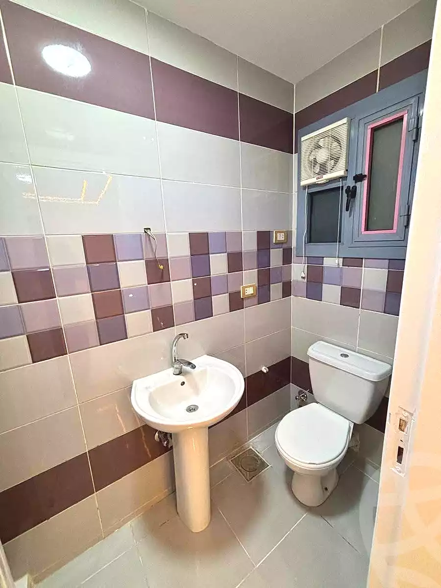 https://aqarmap.com.eg/en/listing/7218106-for-sale-alexandria-sydy-bshr-sydy-bshr-bhry