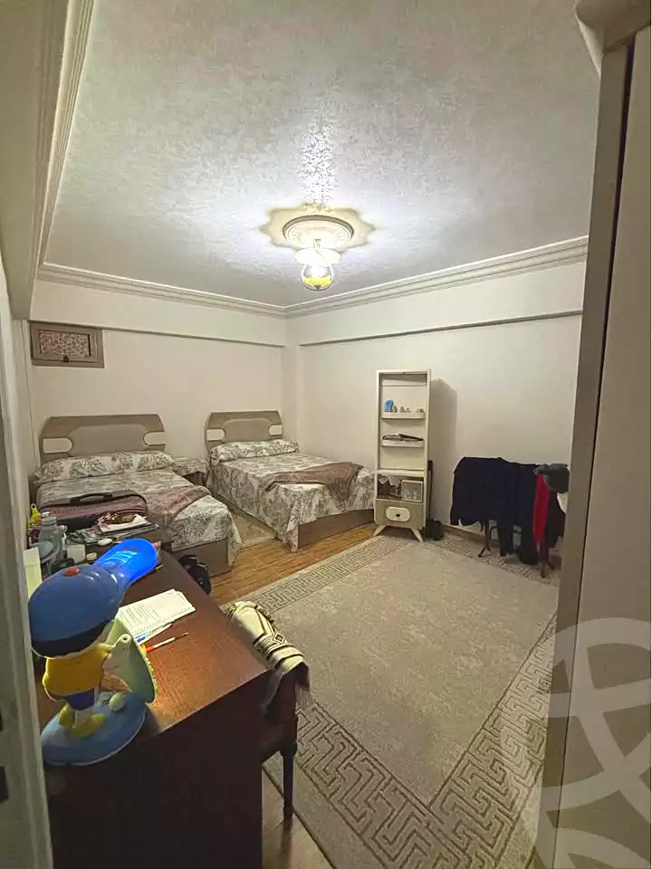 https://aqarmap.com.eg/ar/listing/7218235-for-sale-alexandria-lsywf-el-seyouf-bahri-branched-from-ali-hipa-st
