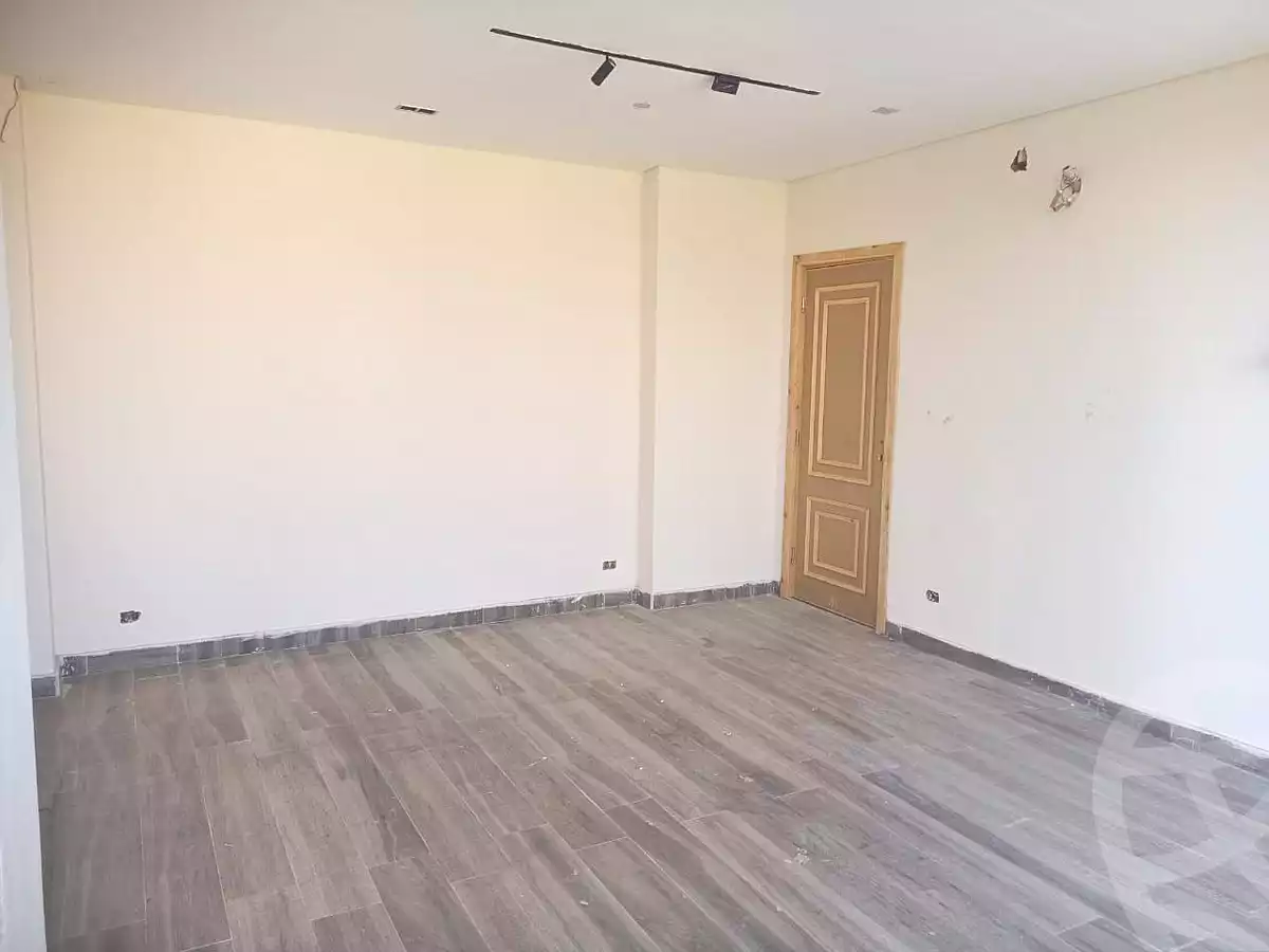 https://aqarmap.com.eg/en/listing/7218254-for-sale-cairo-new-cairo-compounds-el-mostashareen-compound
