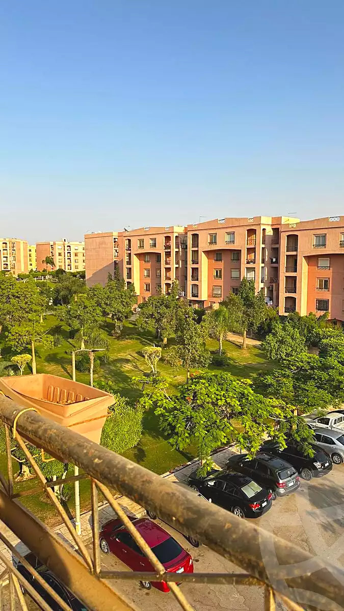 https://aqarmap.com.eg/en/listing/7218452-for-sale-cairo-new-cairo-lrhb-city-phase-2-amr-ibn-el-aas-st