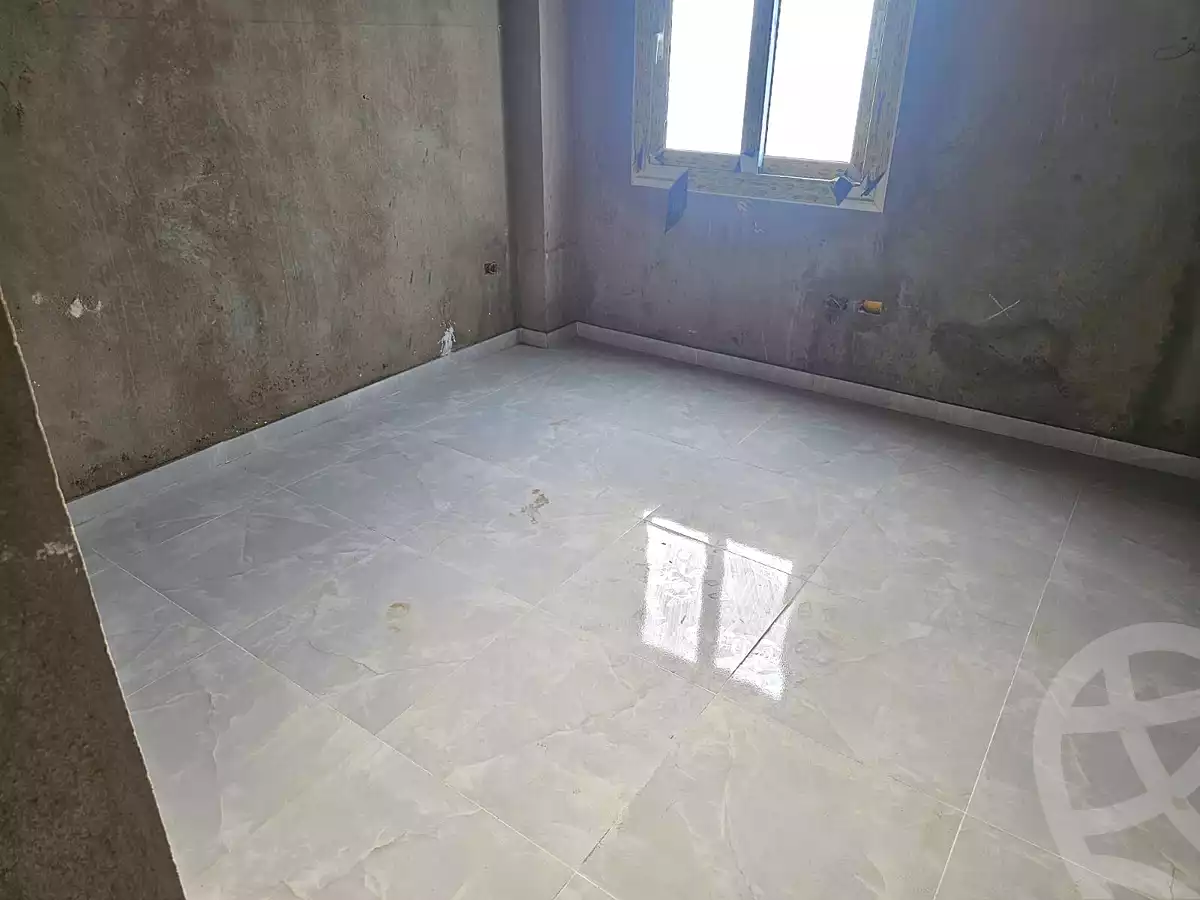 https://aqarmap.com.eg/ar/listing/7218623-for-sale-cairo-new-cairo-south-investors-mohammed-nagib-axis-st