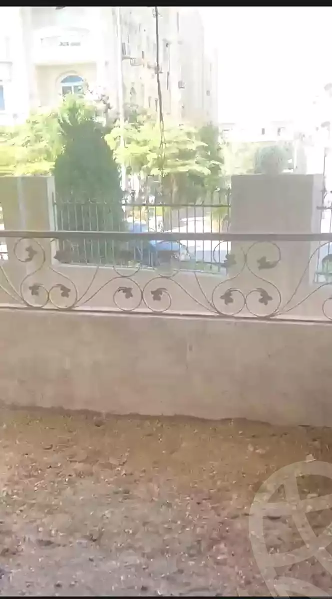 https://aqarmap.com.eg/ar/listing/7218650-for-sale-cairo-new-cairo-el-yassamin-el-yasmeen-5-ahmed-shawqii-axis