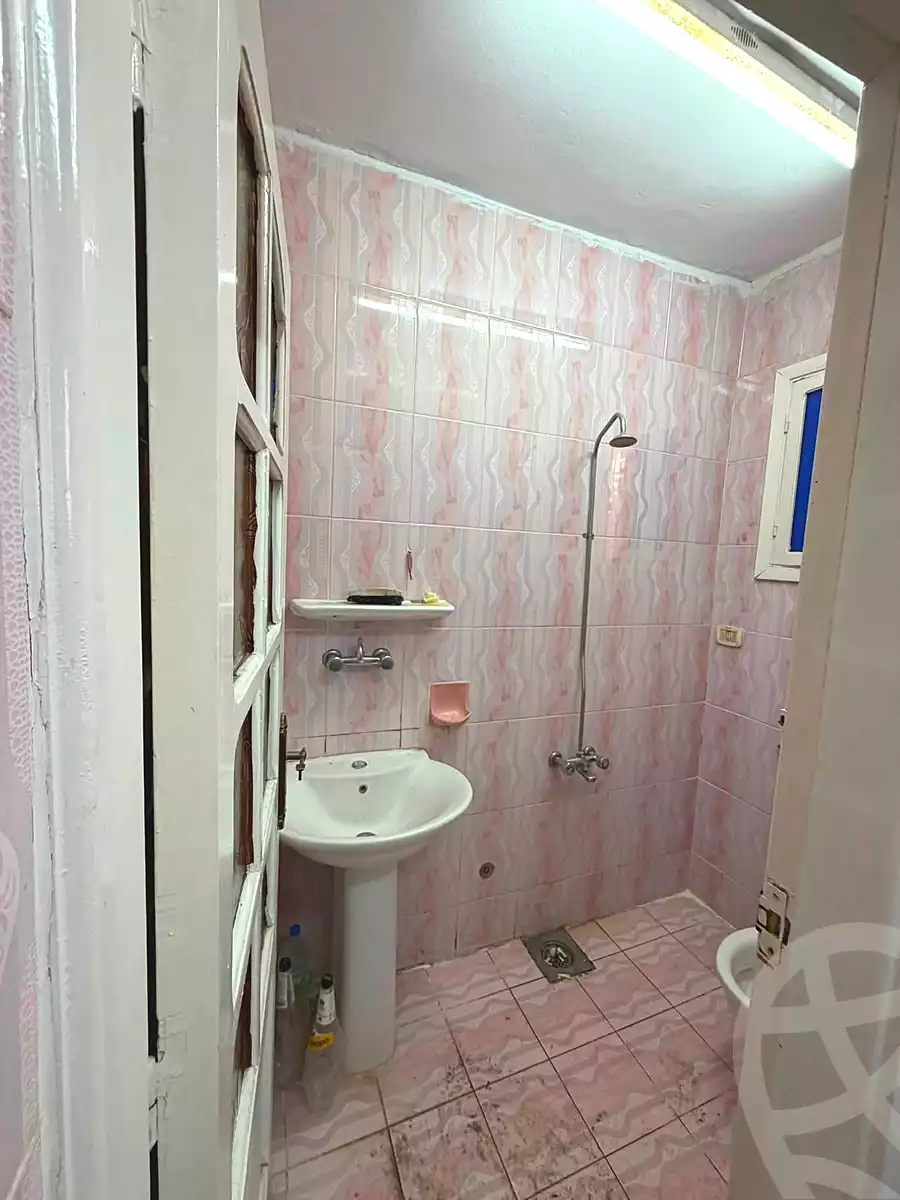 https://aqarmap.com.eg/en/listing/7218748-for-sale-alexandria-al-agamy-el-hanouvel