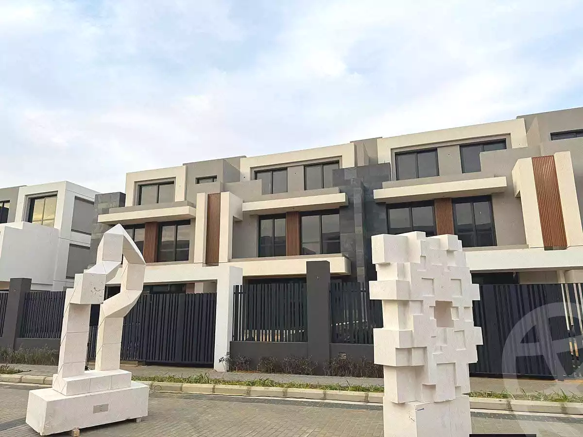 https://aqarmap.com.eg/en/listing/7218762-for-sale-cairo-new-cairo-compounds-el-patio-town-compound-la-vista