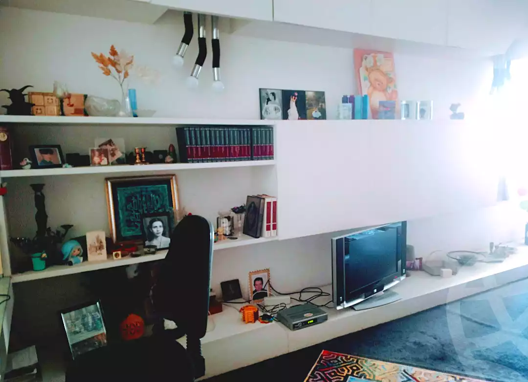 https://aqarmap.com.eg/en/listing/7219042-for-sale-alexandria-tharwat