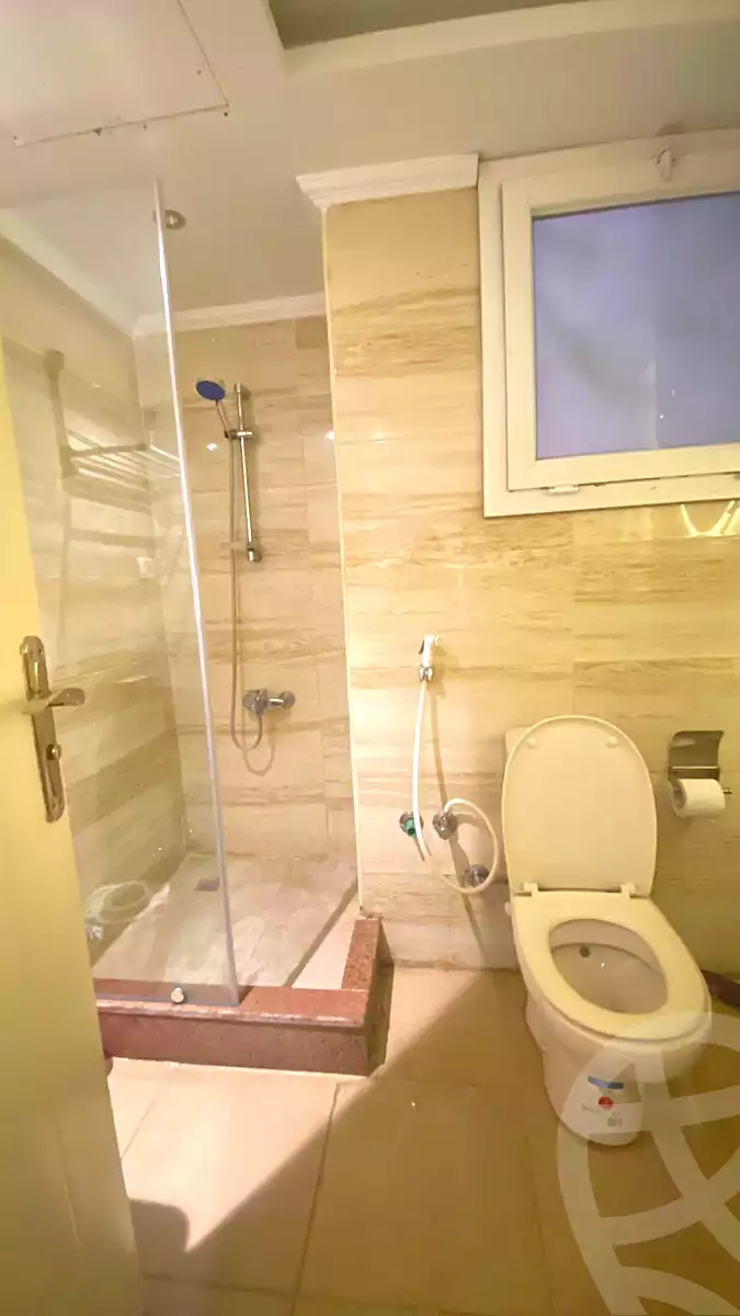 https://aqarmap.com.eg/ar/listing/7219353-for-rent-cairo-6th-of-october-shr-drym-lnd