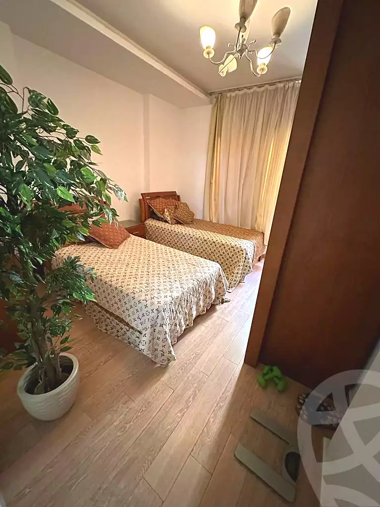 https://aqarmap.com.eg/ar/listing/7219353-for-rent-cairo-6th-of-october-shr-drym-lnd