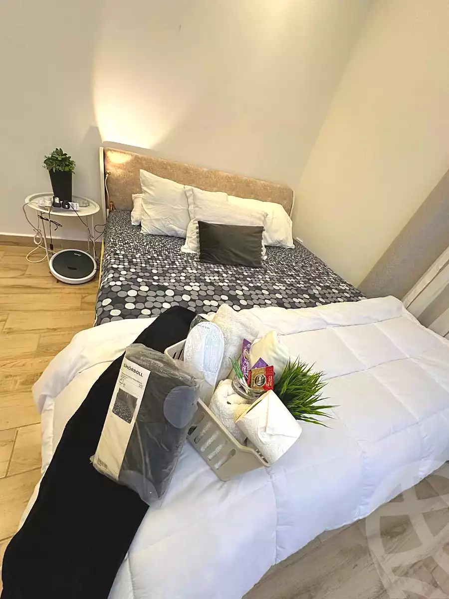 https://aqarmap.com.eg/ar/listing/7219361-for-rent-cairo-6th-of-october-shr-drym-lnd