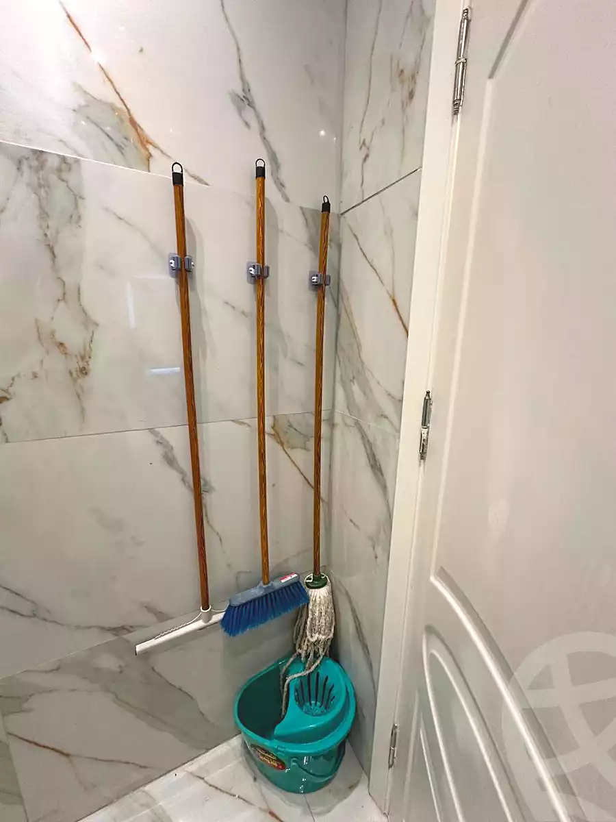 https://aqarmap.com.eg/ar/listing/7219361-for-rent-cairo-6th-of-october-shr-drym-lnd