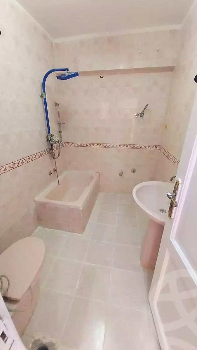 https://aqarmap.com.eg/ar/listing/7219492-for-sale-alexandria-al-agamy-shataa-el-nakheel