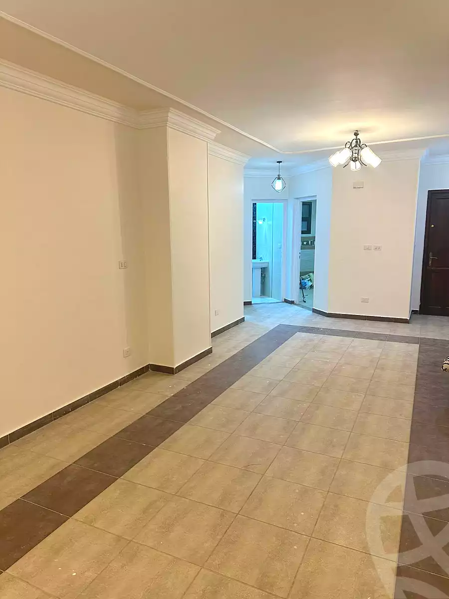 https://aqarmap.com.eg/ar/listing/7219591-for-sale-cairo-new-cairo-lrhb-city-phase-1-youssef-el-sebaey-st