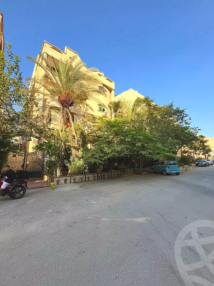 https://aqarmap.com.eg/ar/listing/7219707-for-sale-cairo-6th-of-october-central-axis