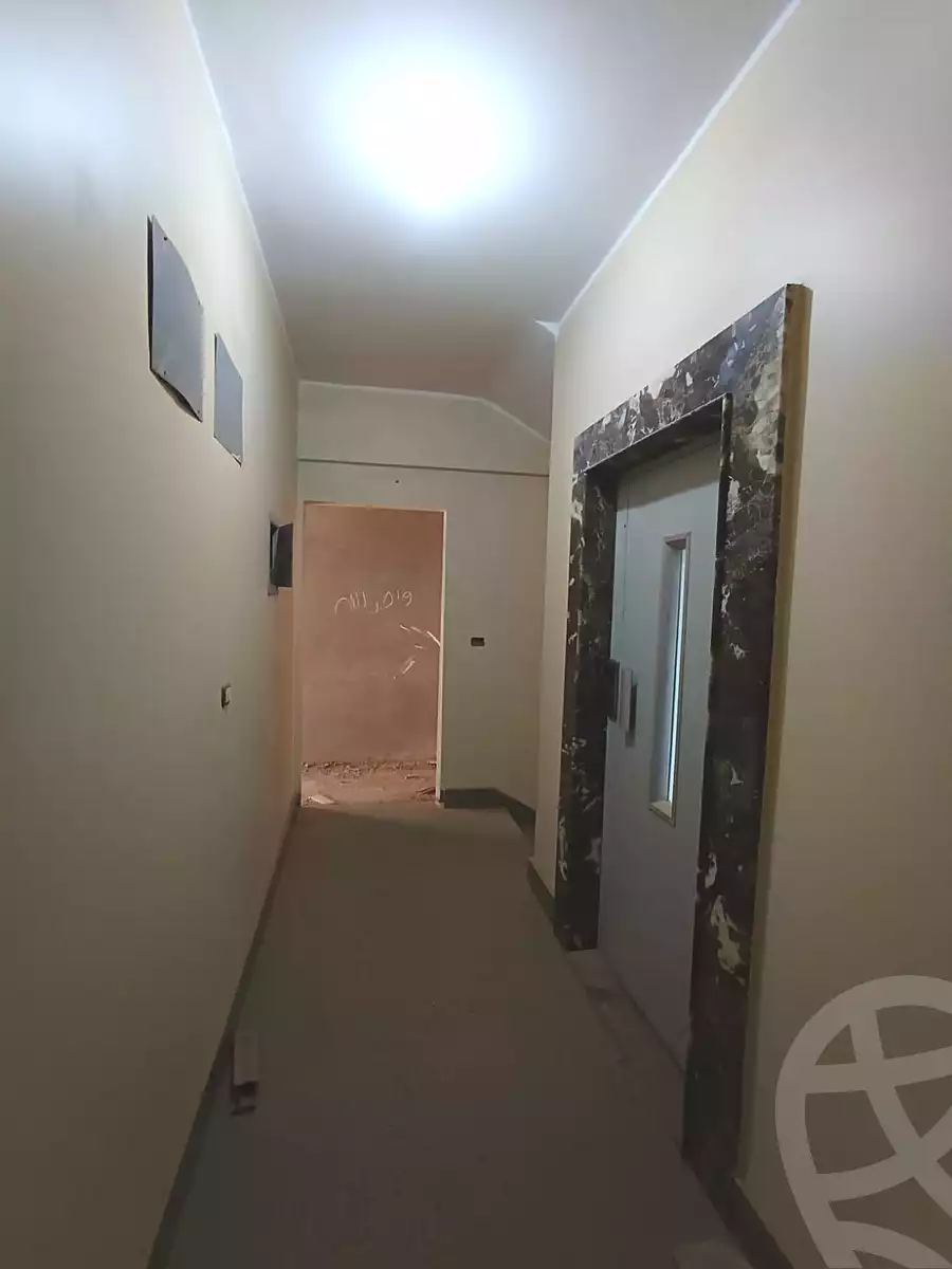 https://aqarmap.com.eg/en/listing/7219918-for-sale-cairo-el-sheikh-zayed-city-compounds-zayed-heights-compound