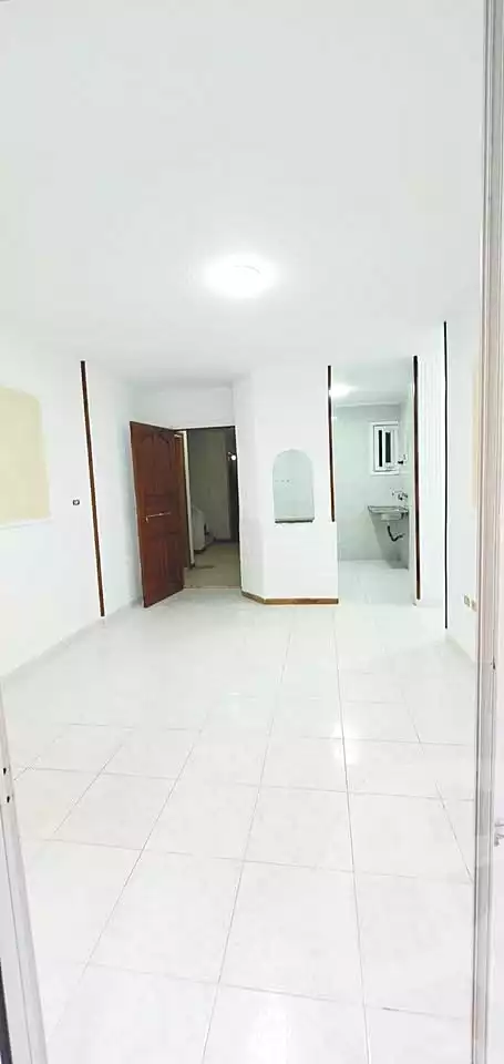 https://aqarmap.com.eg/ar/listing/7220070-for-sale-alexandria-al-agamy-shataa-el-nakheel