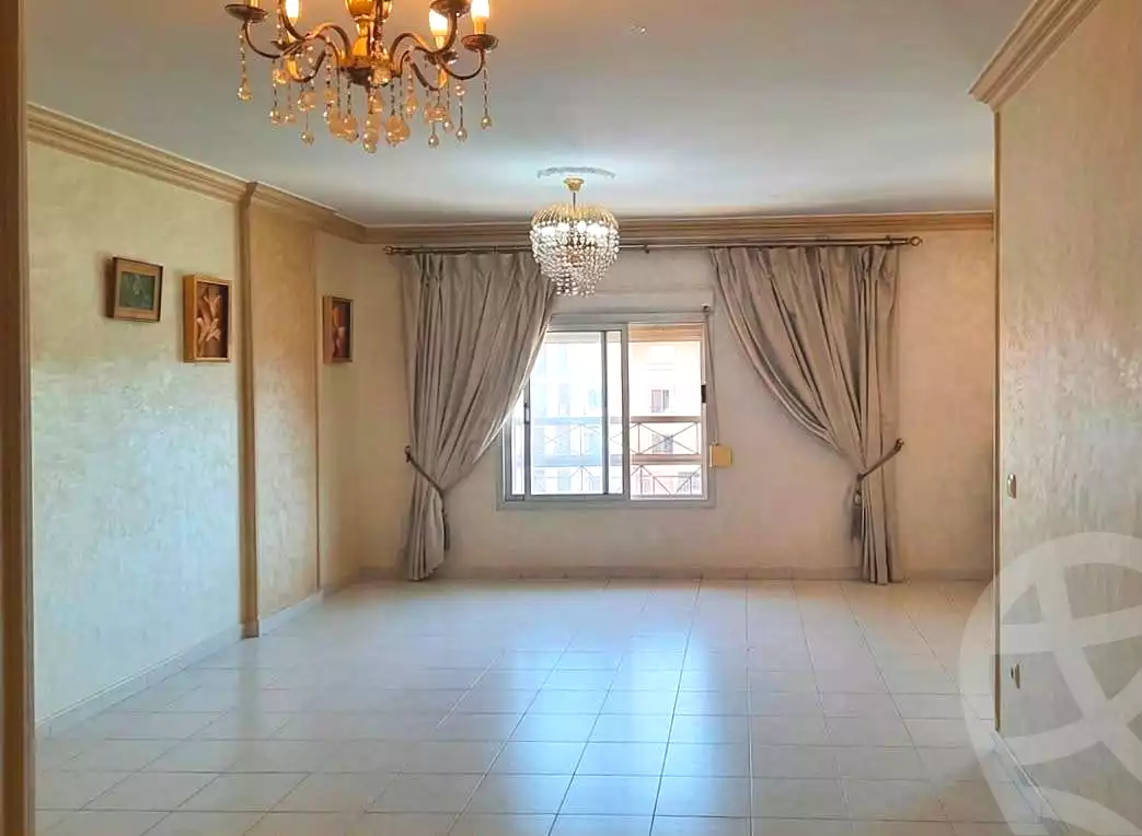 https://aqarmap.com.eg/en/listing/7220073-for-sale-cairo-new-cairo-lrhb-city-phase-1-youssef-el-sebaey-st