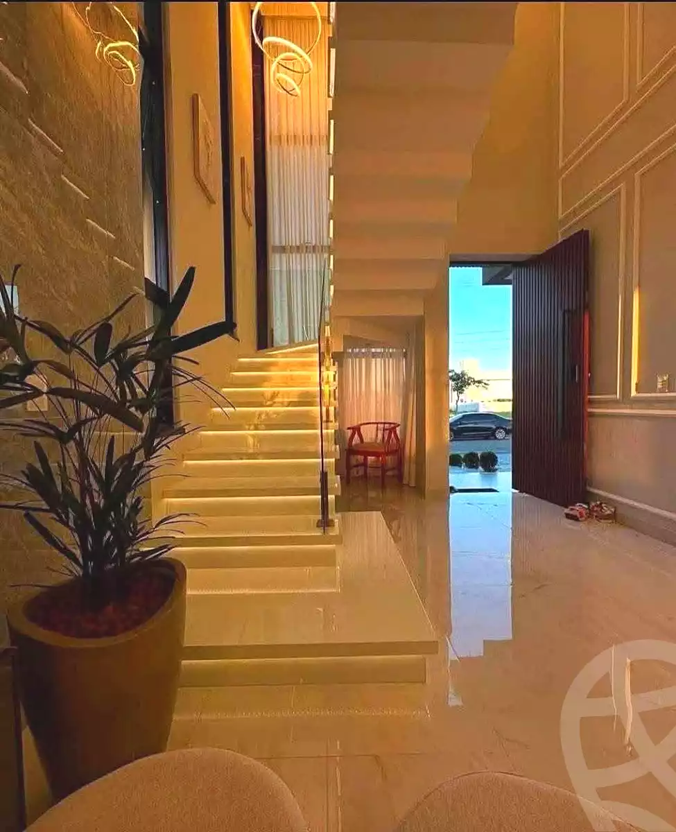 https://aqarmap.com.eg/en/listing/7219990-for-sale-cairo-new-cairo-compounds-sarai-club-views-sarai-compound