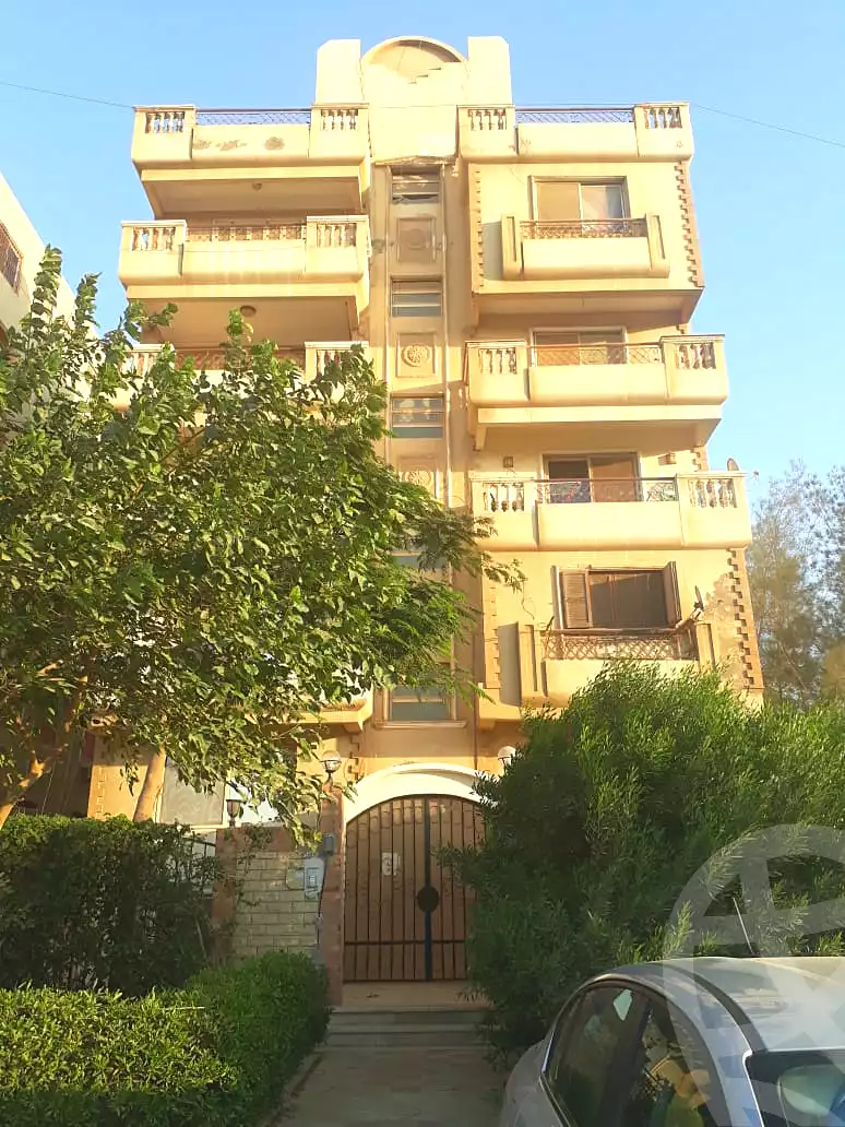 https://aqarmap.com.eg/ar/listing/7220167-for-sale-cairo-6th-of-october-el-ahyaa-neighborhood-8th-el-tahrir-rd