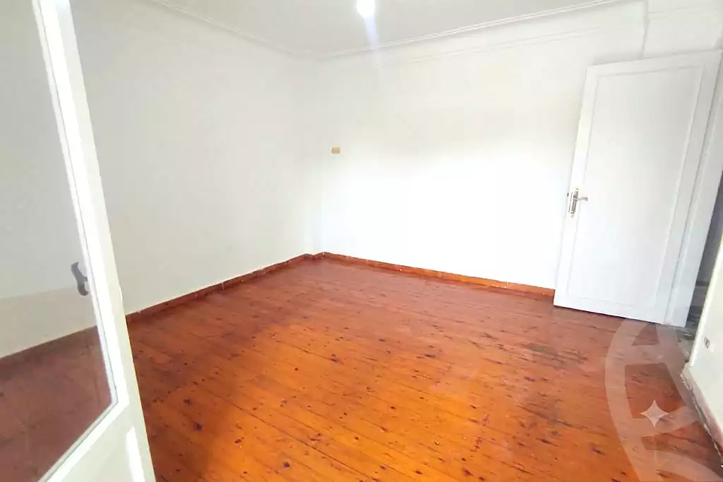 https://aqarmap.com.eg/en/listing/7220524-for-rent-alexandria-sidi-gaber-abou-quer-st