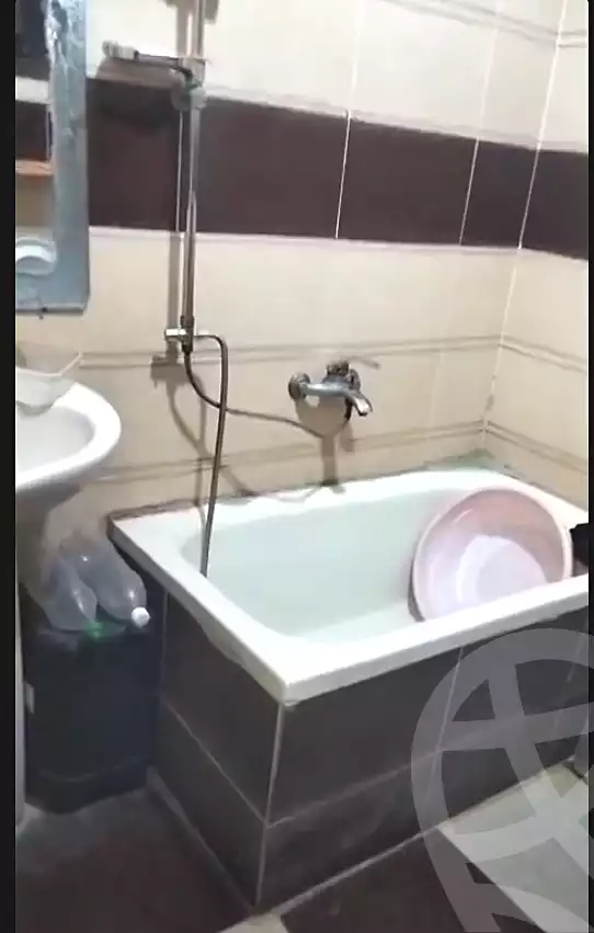 https://aqarmap.com.eg/en/listing/7220568-for-sale-cairo-ain-shams-jsr-lswys